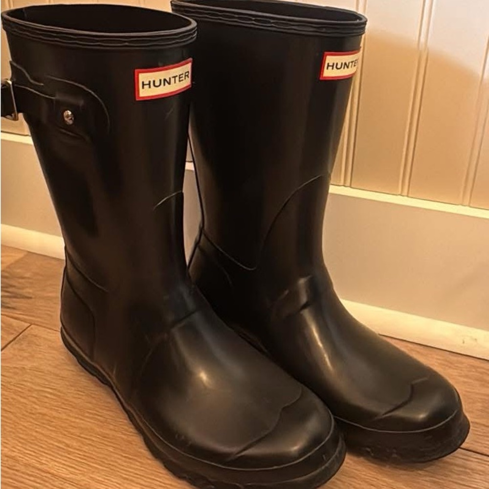 Hunter Shiny Black Classic Rain Boots